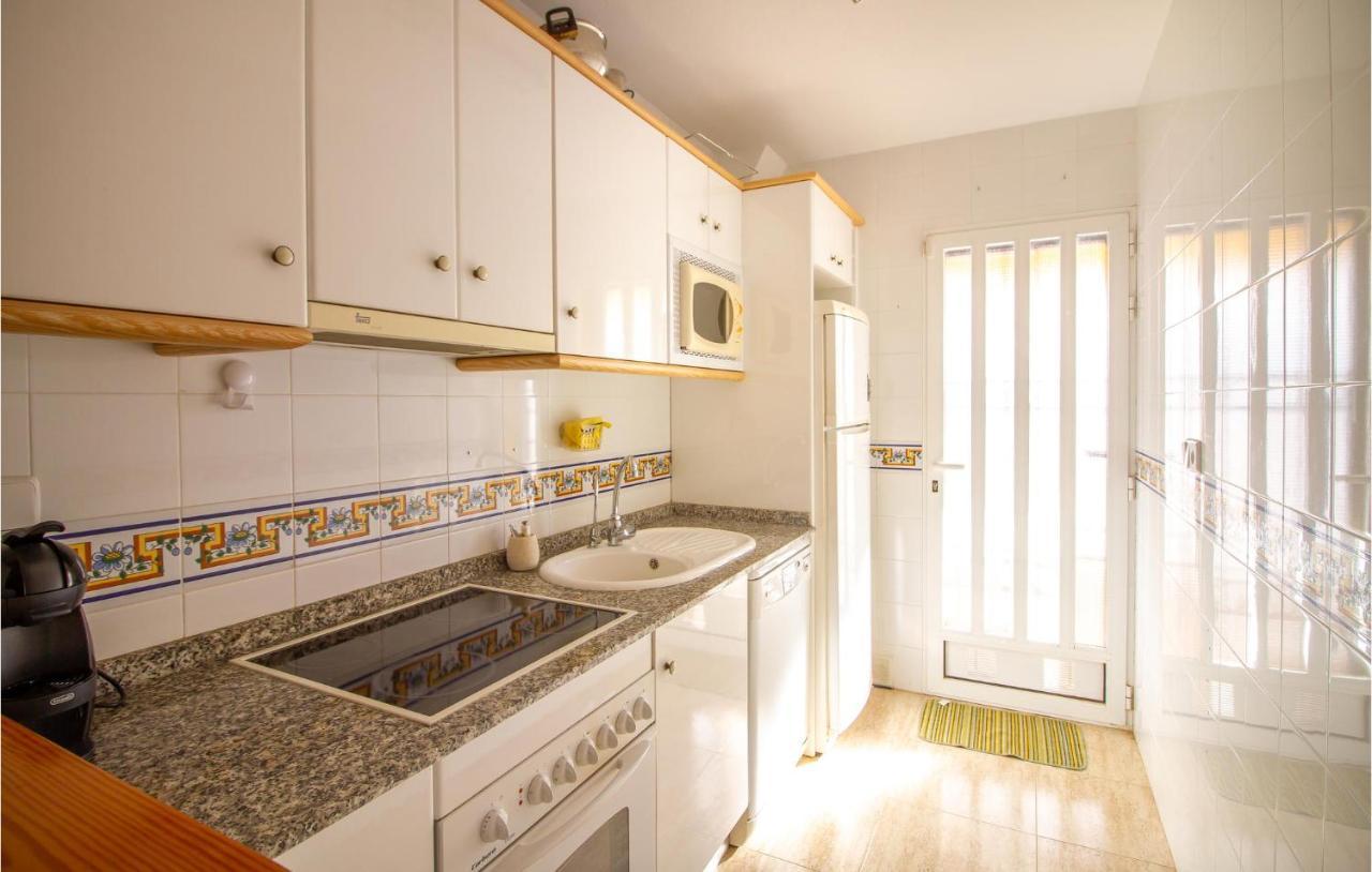 4 Bedroom Cozy Home In Pilar De La Horadada Pilar de la Horadada Exterior foto
