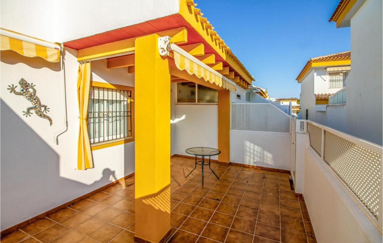 4 Bedroom Cozy Home In Pilar De La Horadada Pilar de la Horadada Exterior foto