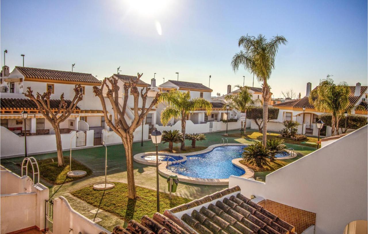 4 Bedroom Cozy Home In Pilar De La Horadada Pilar de la Horadada Exterior foto
